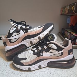 NIKE AIR MAX 270 size 7 Pink and black